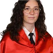 Hola, me gustaría presentarme a todos como profesora particular. Estoy entusiasmada por ayudar a los alumnos a alcanzar sus metas